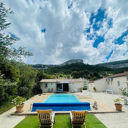 Studio De Charme Avec Piscine Fontaine-de-Vaucluse Exteriör bild