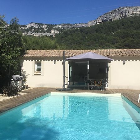 Studio De Charme Avec Piscine Fontaine-de-Vaucluse Exteriör bild