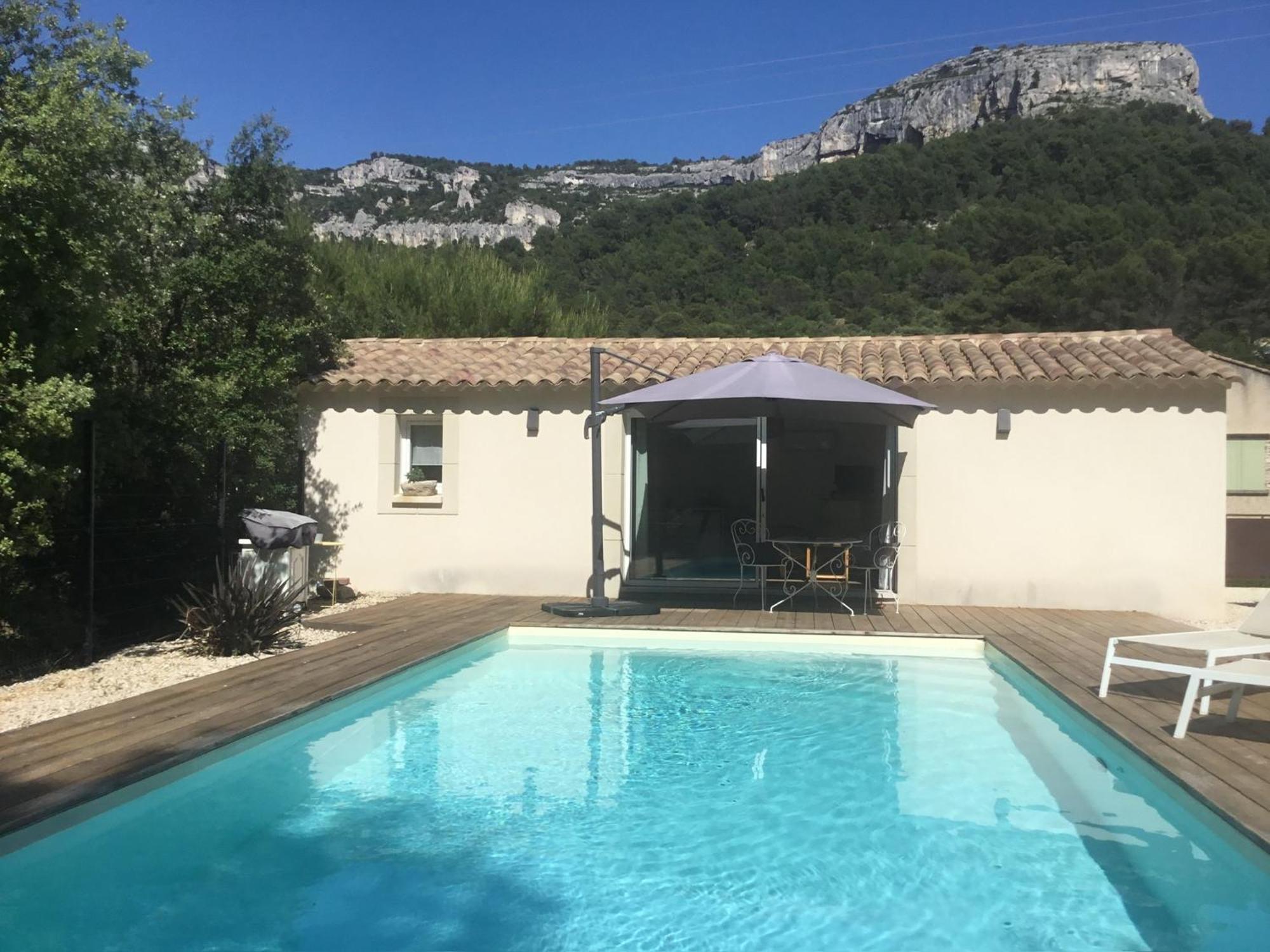 Studio De Charme Avec Piscine Fontaine-de-Vaucluse Exteriör bild